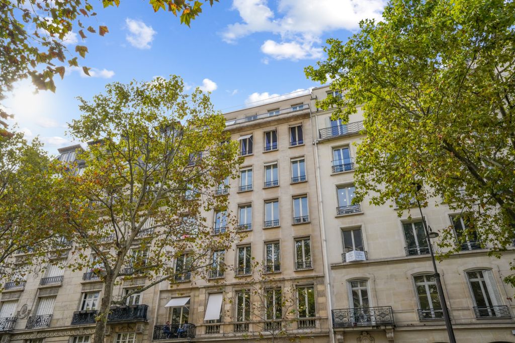 location bureaux Paris-16 de 147 m²- Photo1