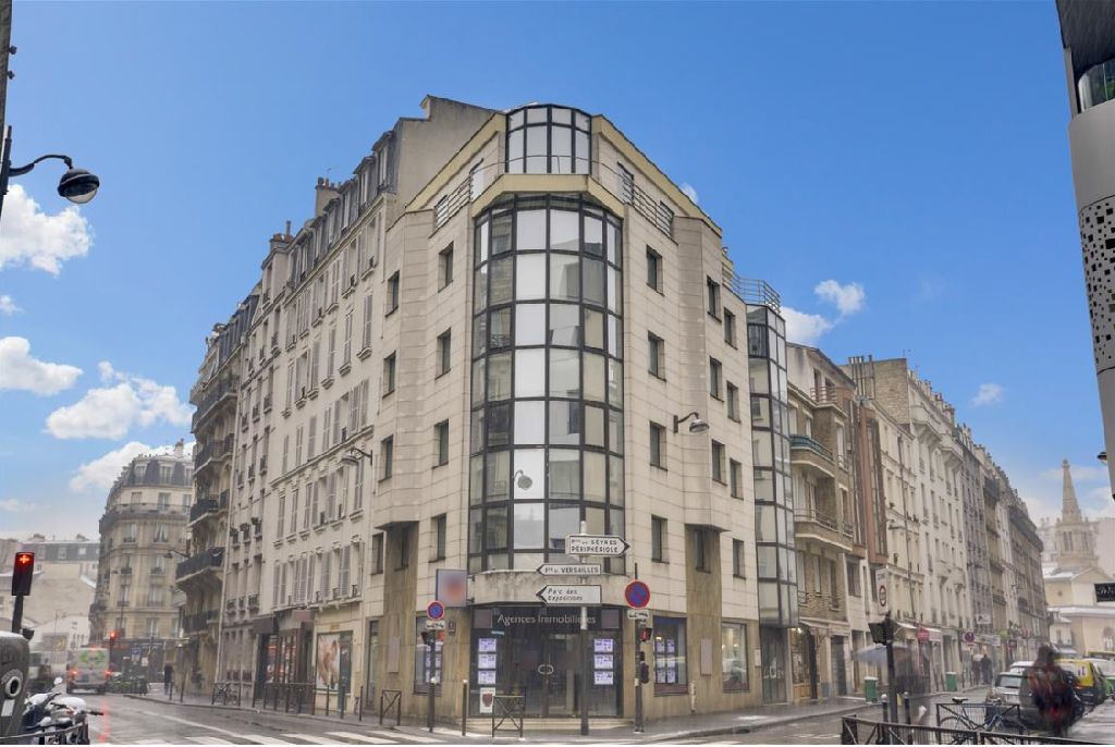 location bureaux Paris-15 de 630 m²- Photo1