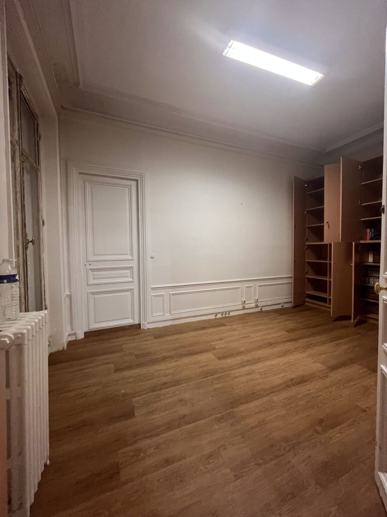 location bureaux Paris-17 de 271 m²- Photo3