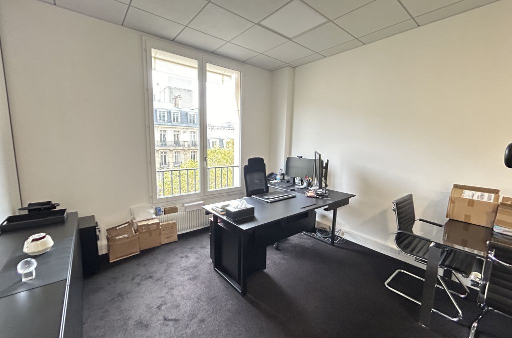 location bureaux Paris-16 de 147 m²- Photo3