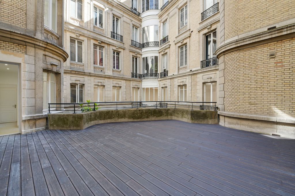 location bureaux Paris-8 de 425 m²- Photo3