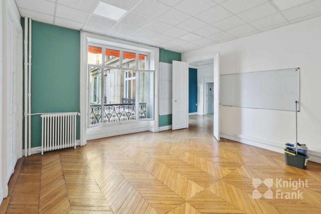 location bureaux Paris-8 de 230 m²- Photo4