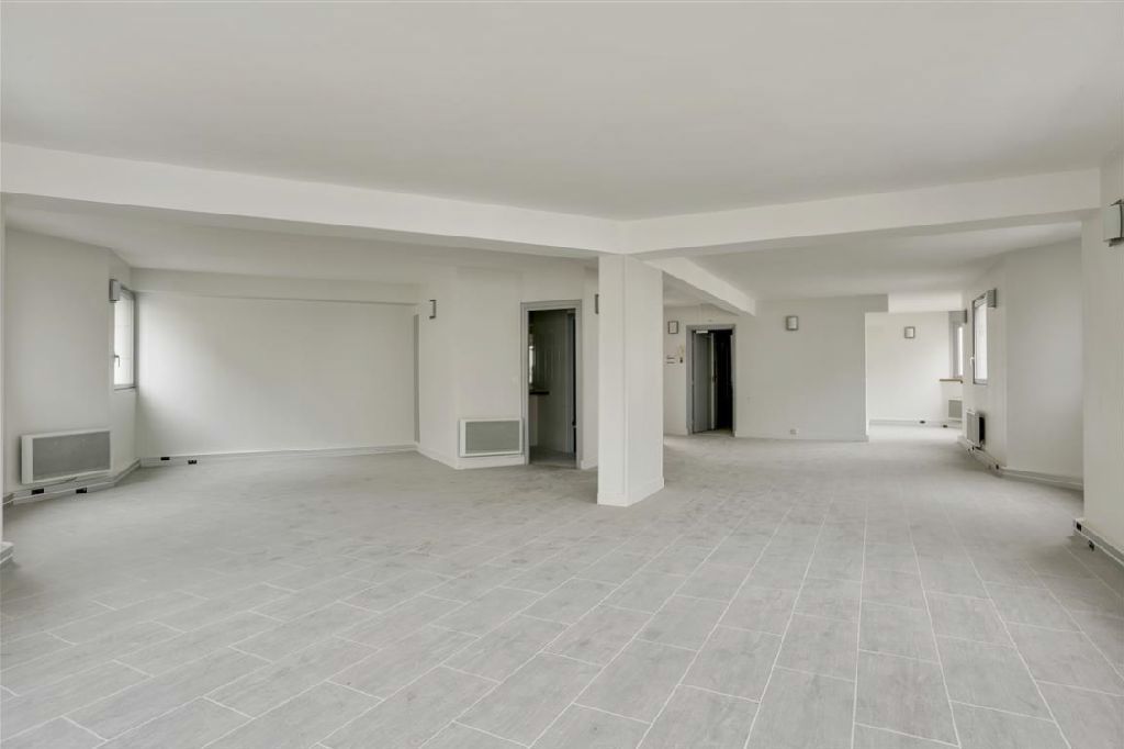 location bureaux Paris-15 de 630 m²- Photo4